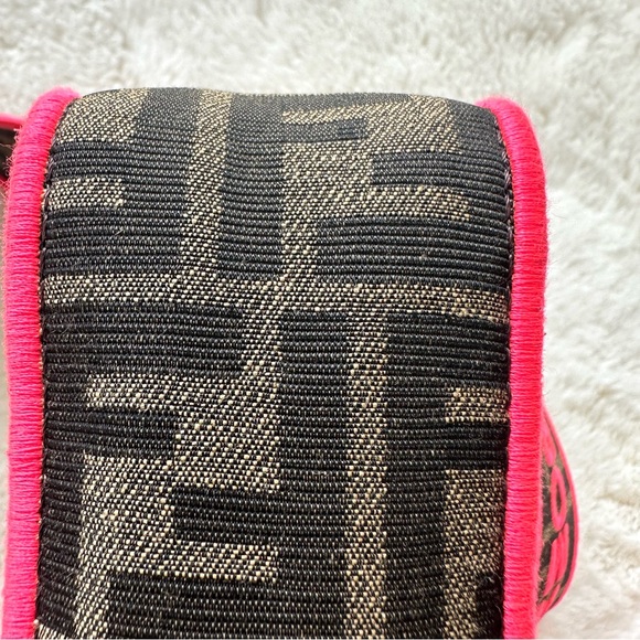 FENDI  Large Zucca Fluo Trim Baguette Bag  Authentic Retail 4500$ - Picture 8 of 12